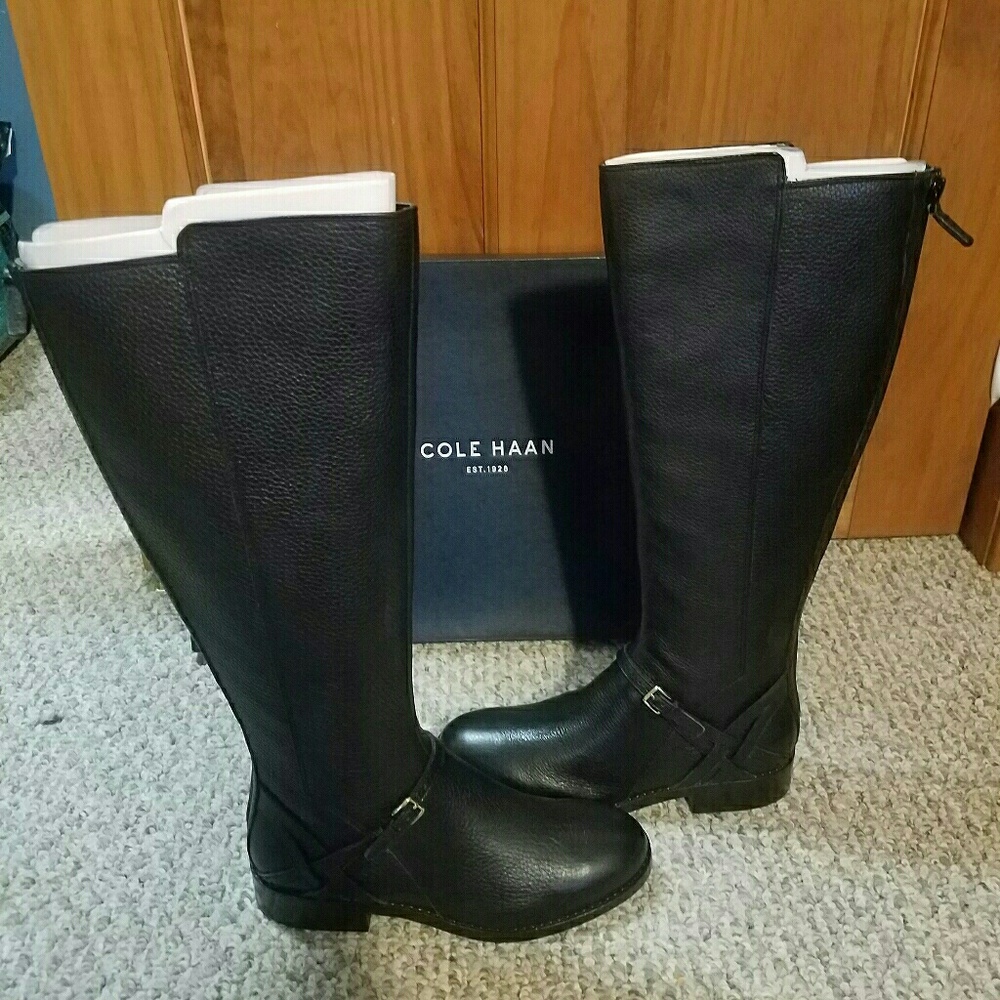 COLE HAAN LEATHER BOOTS!🌷